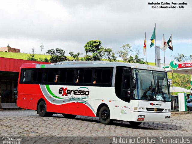 Expresso Divinense 2062 na cidade de João Monlevade, Minas Gerais, Brasil, por Antonio Carlos Fernandes. Número da foto: #3812614.