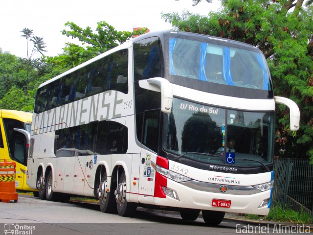 Auto Viação Catarinense 3542 na cidade de São Paulo, São Paulo, Brasil, por Gabriel Almeida. Número da foto: #3814461.