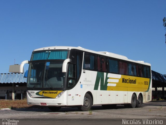 Viação Nacional 10530 na cidade de Natal, Rio Grande do Norte, Brasil, por Nícolas Vitorino Lopes. Número da foto: #3854348.
