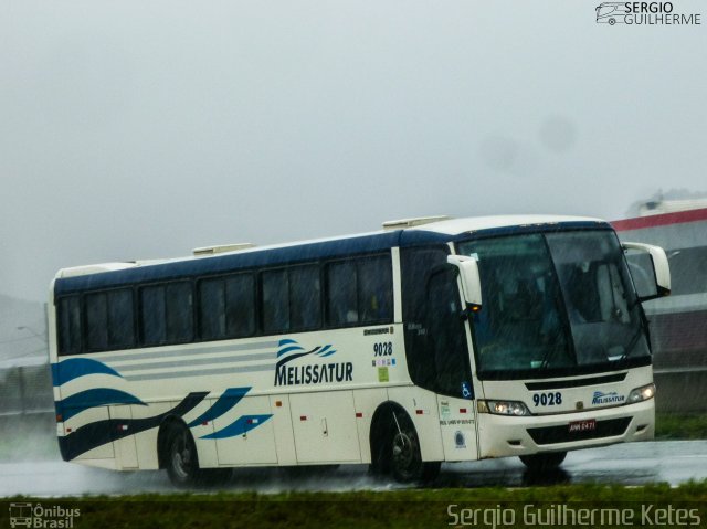 Melissatur - Melissa Transportes e Turismo 9028 na cidade de Curitiba, Paraná, Brasil, por Sergio Guilherme Ketes. Número da foto: #3854226.