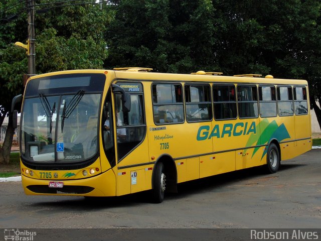 Viação Garcia 7705 na cidade de Paranavaí, Paraná, Brasil, por Robson Alves. ID da foto: 3860359.