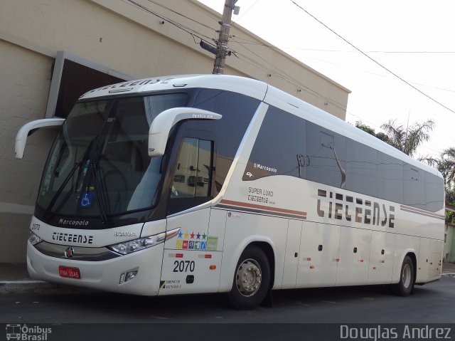 Tieteense Turismo 2070 na cidade de Trindade, Goiás, Brasil, por Douglas Andrez. Número da foto: #3861675.
