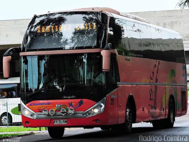 Chilebus Internacional 221 na cidade de Curitiba, Paraná, Brasil, por Rodrigo Coimbra. ID da foto: 3869467.