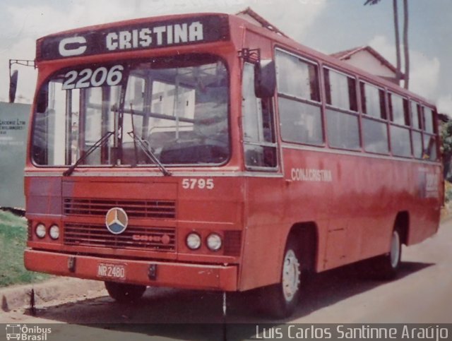 Expresso Luziense > Territorial Com. Part. e Empreendimentos 5795 na cidade de Santa Luzia, Minas Gerais, Brasil, por Luís Carlos Santinne Araújo. Número da foto: #3871242.