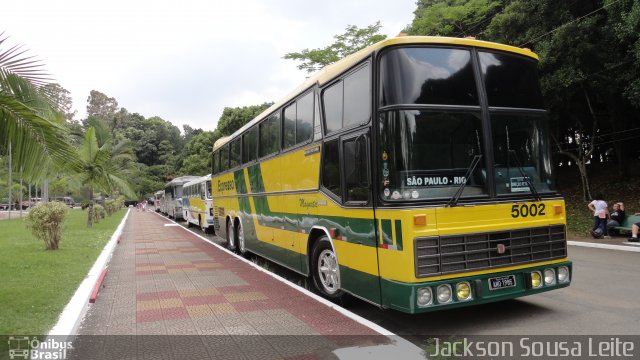 Ônibus Particulares 5002 na cidade de São Caetano do Sul, São Paulo, Brasil, por Jackson Sousa Leite. ID da foto: 3868936.