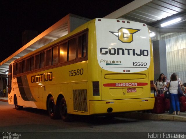 Empresa Gontijo de Transportes 15580 na cidade de Belo Horizonte, Minas Gerais, Brasil, por Fabri Ferreira. ID da foto: 3871445.