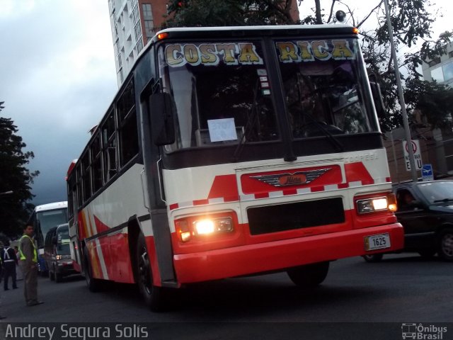 Autotransportes San José San Juan de Tobosi Sur AB 1625 na cidade de Mata Redonda, San José, San José, Costa Rica, por Andrey Segura Solís. Número da foto: #3872554.