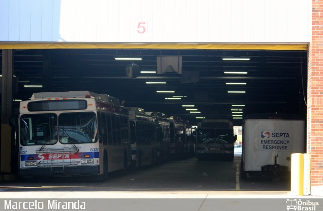 SEPTA - Southeastern Pennsylvania Transportation Autority 8327 na cidade de , por Marcelo Sousa de Miranda Júnior. ID da foto: 3875457.