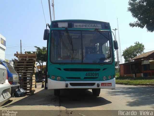 Viação Pioneira 403091 na cidade de SIA, Distrito Federal, Brasil, por Ricardo Vieira. Número da foto: #3874950.