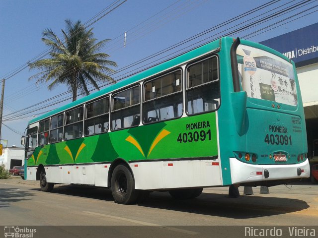 Viação Pioneira 403091 na cidade de SIA, Distrito Federal, Brasil, por Ricardo Vieira. Número da foto: #3876352.