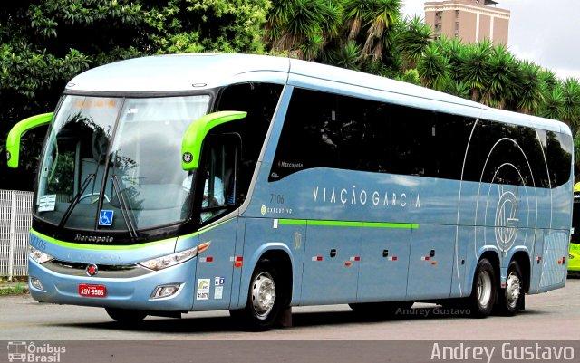 Viação Garcia 7106 na cidade de Curitiba, Paraná, Brasil, por Andrey Gustavo. ID da foto: 3878496.