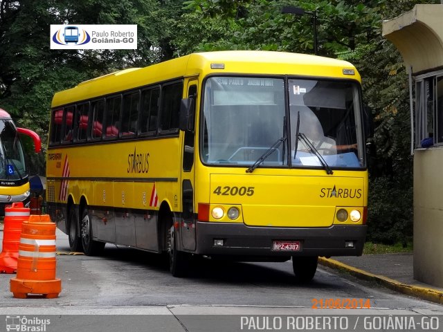 Viação Itapemirim 42005 na cidade de São Paulo, São Paulo, Brasil, por Paulo Roberto de Morais Amorim. Número da foto: #3878338.