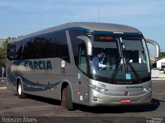 Viação Garcia 7286 na cidade de Paranavaí, Paraná, Brasil, por Robson Alves. Número da foto: #3884764.