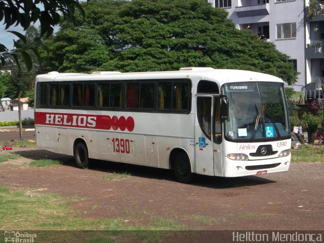 Helios Coletivos e Cargas 1390 na cidade de São Miguel do Oeste, Santa Catarina, Brasil, por Heltton Mendonça. Número da foto: #3884931.