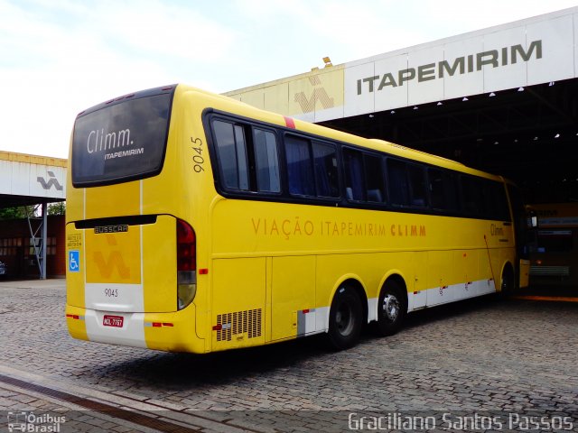 Viação Itapemirim 9045 na cidade de Governador Valadares, Minas Gerais, Brasil, por Graciliano Santos Passos. ID da foto: 3819963.