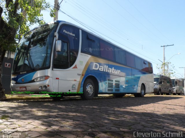 Dallatur 3303 na cidade de Santa Cruz do Sul, Rio Grande do Sul, Brasil, por Cleverton Schmitt. Número da foto: #3821383.