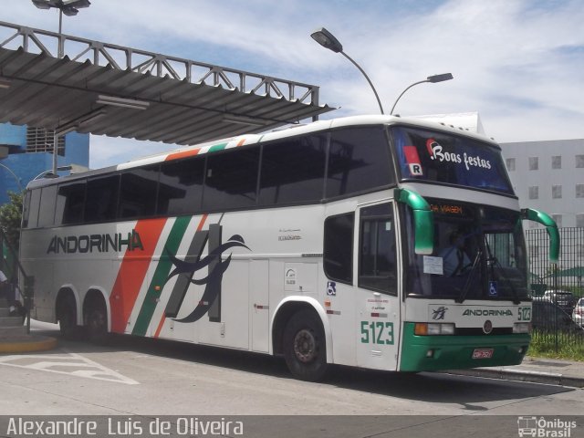Empresa de Transportes Andorinha 5123 na cidade de São Paulo, São Paulo, Brasil, por Alexandre  Luis de Oliveira. Número da foto: #3821937.