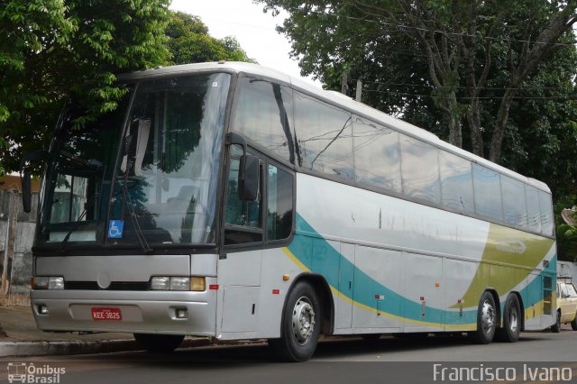 Ônibus Particulares 50023 na cidade de Marília, São Paulo, Brasil, por Francisco Ivano. Número da foto: #3823440.