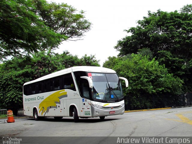 Empresa Cruz 49306 na cidade de São Paulo, São Paulo, Brasil, por Andrew Campos. ID da foto: 3824726.