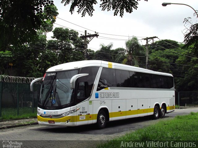 Empresa Cruz 20503 na cidade de São Paulo, São Paulo, Brasil, por Andrew Campos. Número da foto: #3824677.