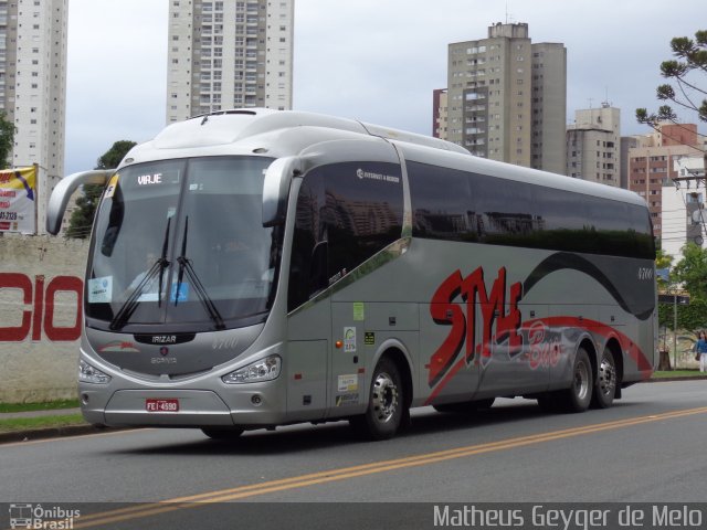 Style Bus 4700 na cidade de Curitiba, Paraná, Brasil, por Matheus  Geyger de Melo. Número da foto: #3828779.