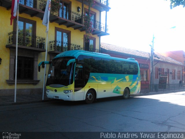 Bus Service FGBD42 na cidade de Santa Cruz, Colchagua, Libertador General Bernardo O'Higgins, Chile, por Pablo Andres Yavar Espinoza. ID da foto: 3830467.