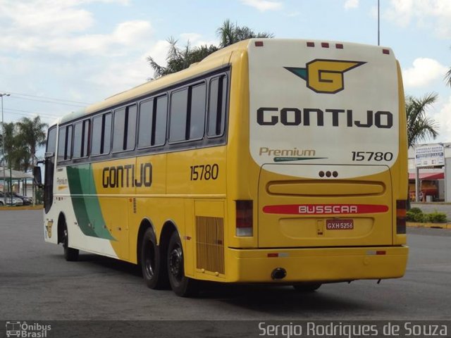 Empresa Gontijo de Transportes 15780 na cidade de Roseira, São Paulo, Brasil, por Sergio Rodrigues de Souza. ID da foto: 3105304.