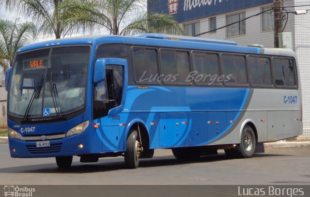 Viação Andrade C-1047 na cidade de Araxá, Minas Gerais, Brasil, por Lucas Borges . Número da foto: #3105628.
