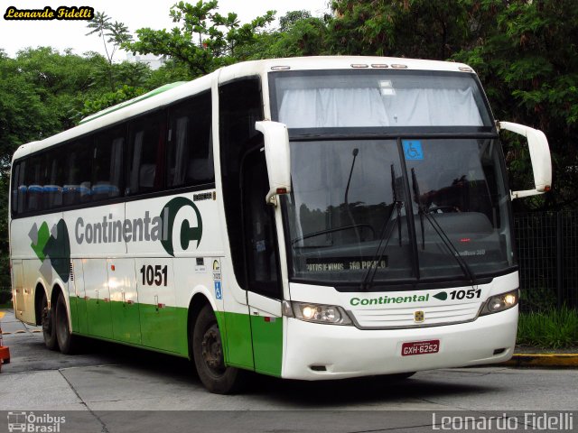 Viação Continental de Transportes 1051 na cidade de São Paulo, São Paulo, Brasil, por Leonardo Fidelli. ID da foto: 3132119.