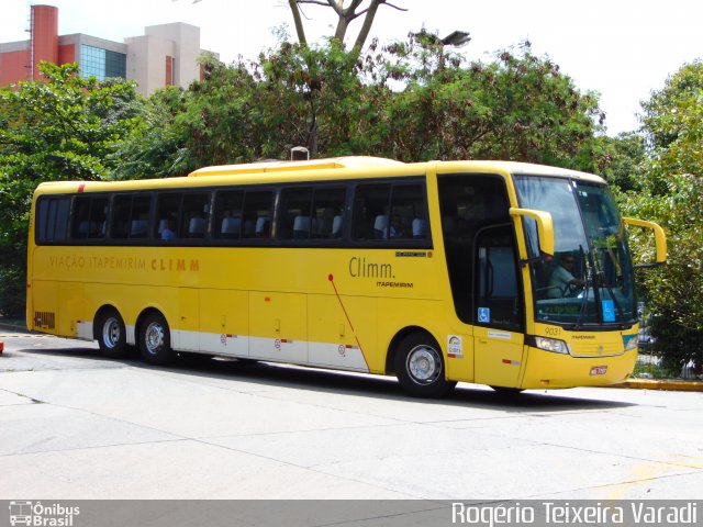 Viação Itapemirim 9031 na cidade de São Paulo, São Paulo, Brasil, por Rogério Teixeira Varadi. ID da foto: 3130958.