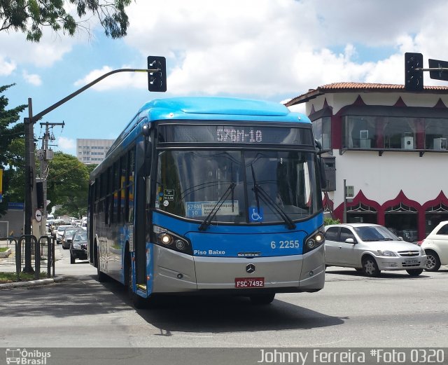 TUPI - Transportes Urbanos Piratininga 6 2255 na cidade de São Paulo, São Paulo, Brasil, por Johnny Ferreira. Número da foto: #3134028.