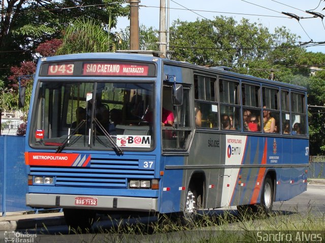 Viação São José de Transportes 37 na cidade de Santo André, São Paulo, Brasil, por Sandro Alves. ID da foto: 3137972.