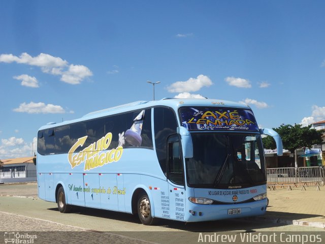 Ônibus Particulares 0198 na cidade de Pirapora, Minas Gerais, Brasil, por Andrew Campos. ID da foto: 3137587.