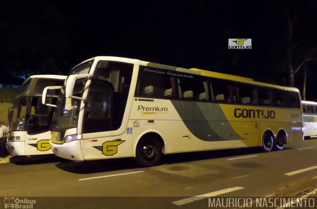 Empresa Gontijo de Transportes 12215 na cidade de Belo Horizonte, Minas Gerais, Brasil, por Maurício Nascimento. ID da foto: 3141389.