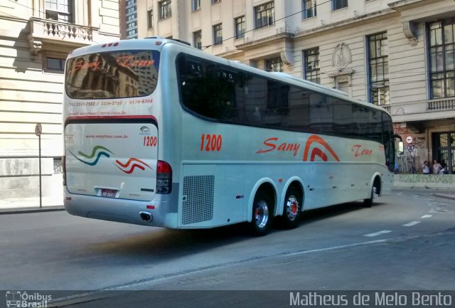 Sany Tour 1200 na cidade de São Paulo, São Paulo, Brasil, por Matheus de Melo Bento. Número da foto: #3140565.