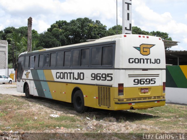 Empresa Gontijo de Transportes 9695 na cidade de Recife, Pernambuco, Brasil, por Luiz Carlos de Santana. ID da foto: 3146504.