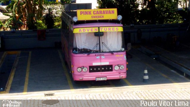 Pink Caravan Sweden 696 na cidade de Rio de Janeiro, Rio de Janeiro, Brasil, por Paulo Vitor Lima. ID da foto: 3145166.