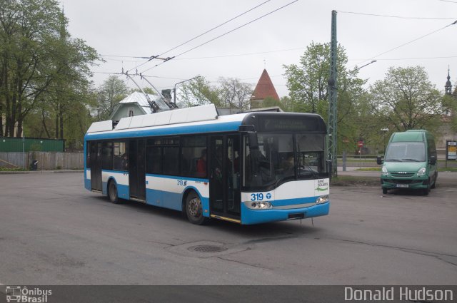TTTK - Tallinna Trammi- ja Trollibussikoondise 319 na cidade de , por Donald Hudson. Número da foto: #3151153.