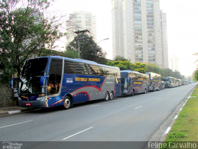 Raybollt Turismo 5100 na cidade de São Paulo, São Paulo, Brasil, por Felipe Carvalho. Número da foto: #3150648.