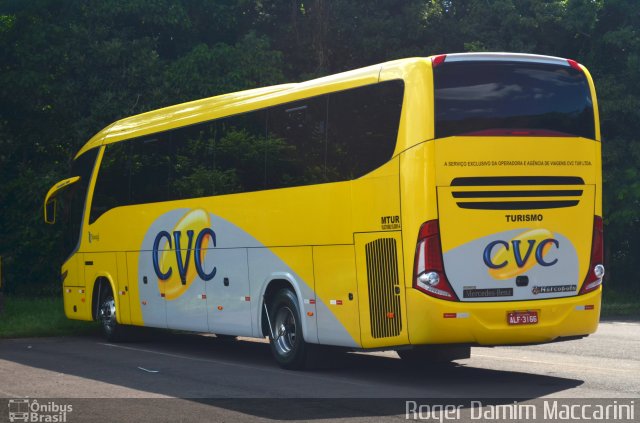 CVC Turismo ALF3166 na cidade de Foz do Iguaçu, Paraná, Brasil, por Roger Damim Maccarini. Número da foto: #3152615.