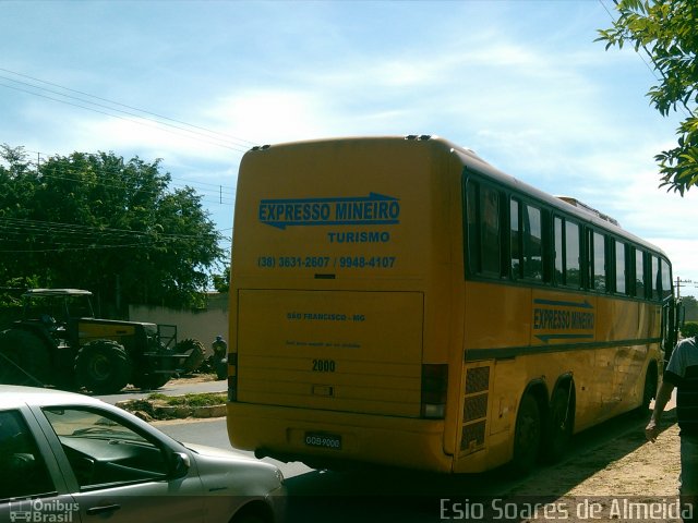 Expresso Mineiro 8805 na cidade de São Francisco, Minas Gerais, Brasil, por Esio Soares de Almeida. ID da foto: 3154274.