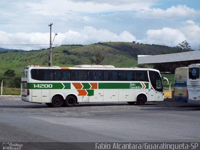 Cia. São Geraldo de Viação 14200 na cidade de Roseira, São Paulo, Brasil, por Fabio Alcantara. Número da foto: #3164011.