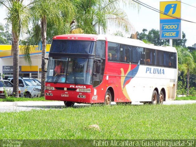 Pluma Conforto e Turismo 4918 na cidade de Guaratinguetá, São Paulo, Brasil, por Fabio Alcantara. Número da foto: #3166780.