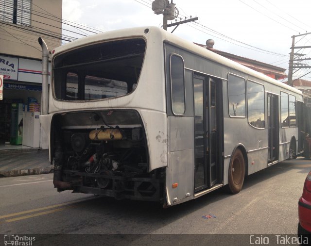 Sucata e Desmanches 7731 na cidade de Osasco, São Paulo, Brasil, por Caio  Takeda. Número da foto: #3171745.