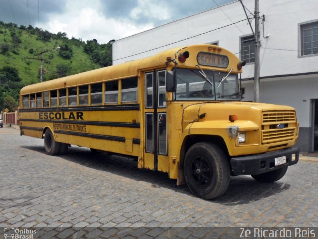 Prefeitura Municipal de Itamonte ESCOLAR 8992 na cidade de Itamonte, Minas Gerais, Brasil, por Zé Ricardo Reis. Número da foto: #3172808.