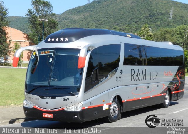R&M Tur 1069 na cidade de Poços de Caldas, Minas Gerais, Brasil, por Alexandre  Magnus. Número da foto: #3174548.
