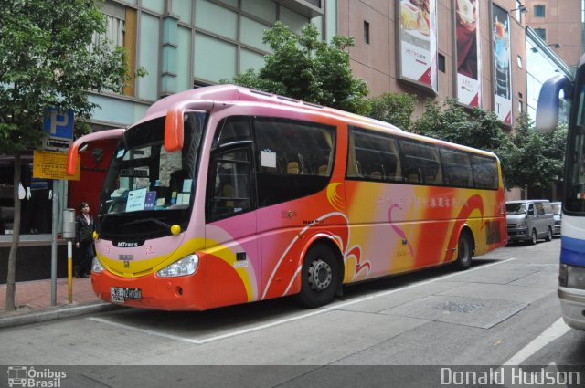 Chinalink Bus Company Ltd. 3563 na cidade de Hong Kong, China, por Donald Hudson. ID da foto: 3110984.