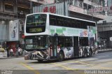 Kowloon Motor Bus ATE47 na cidade de Hong Kong, China, por Donald Hudson. ID da foto: :id.