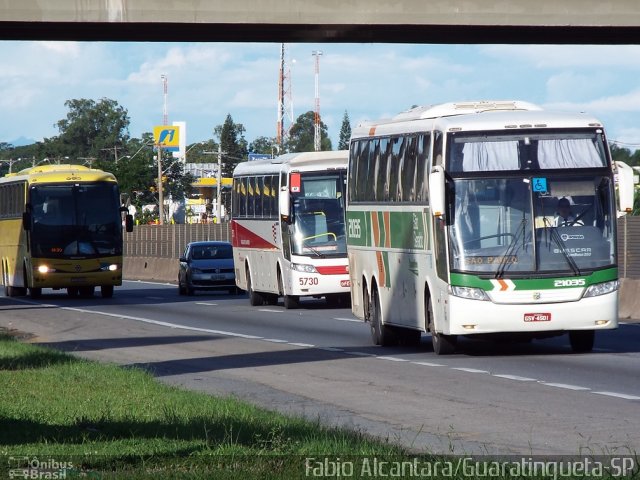 Cia. São Geraldo de Viação 21035 na cidade de Guaratinguetá, São Paulo, Brasil, por Fabio Alcantara. ID da foto: 3121797.