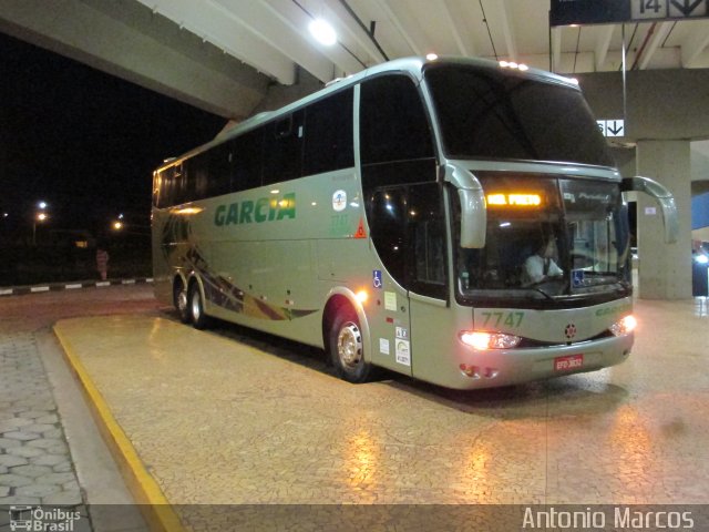 Viação Garcia 7747 na cidade de Araraquara, São Paulo, Brasil, por Antonio Marcos Roque. Número da foto: #3121402.